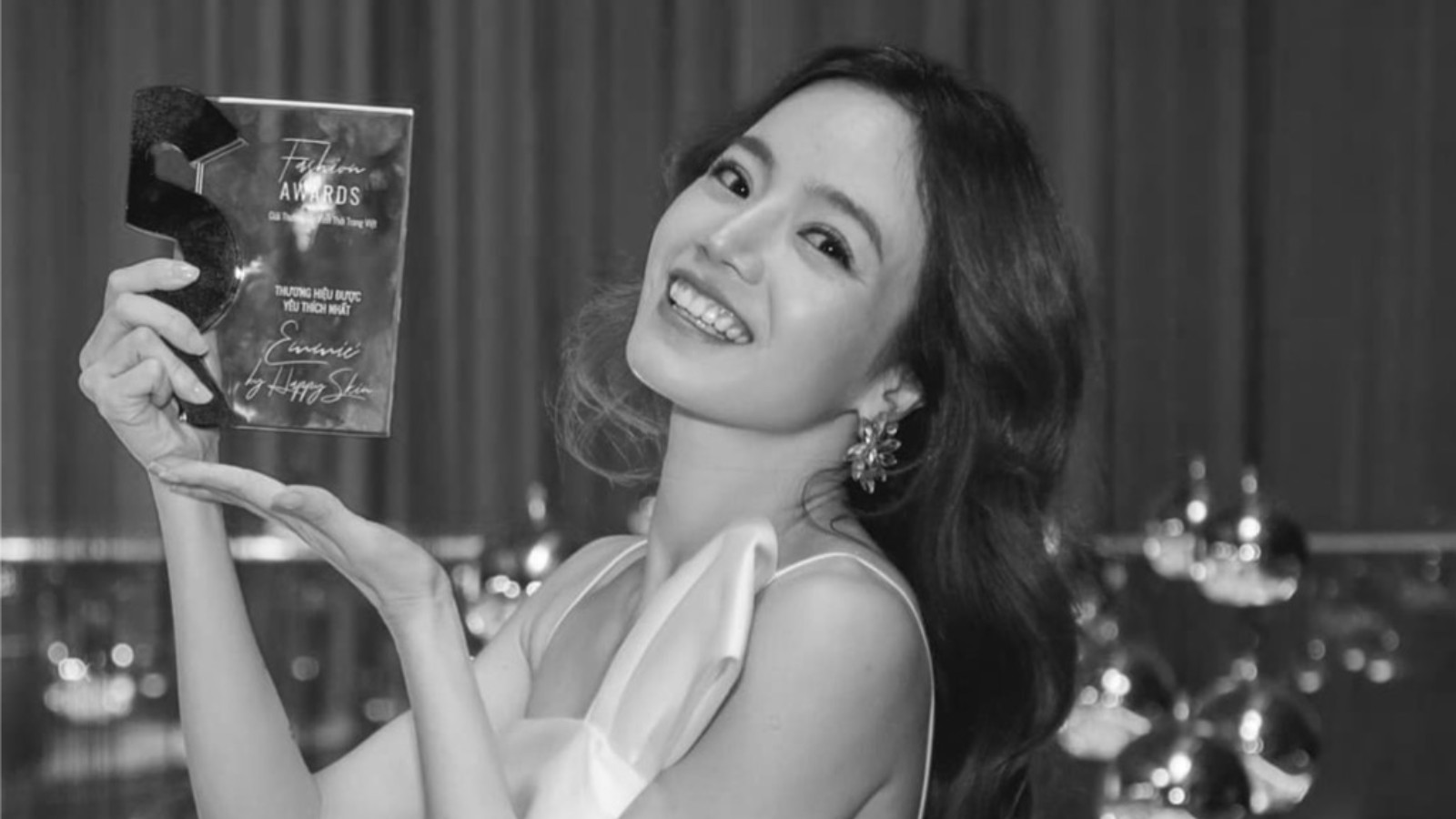 Giới Thiệu Về Emmié by HappySkin